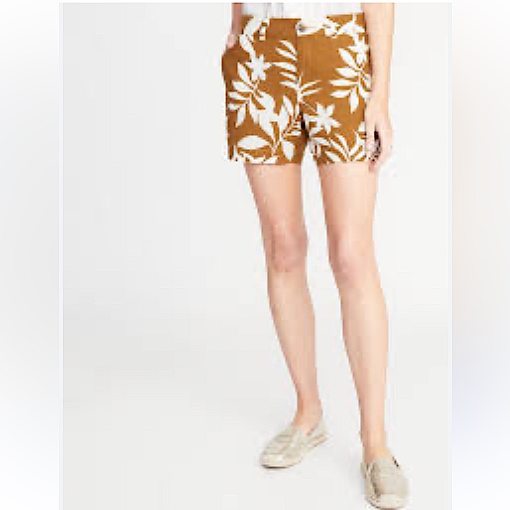 Old Navy Brown and White Floral Women's Shorts